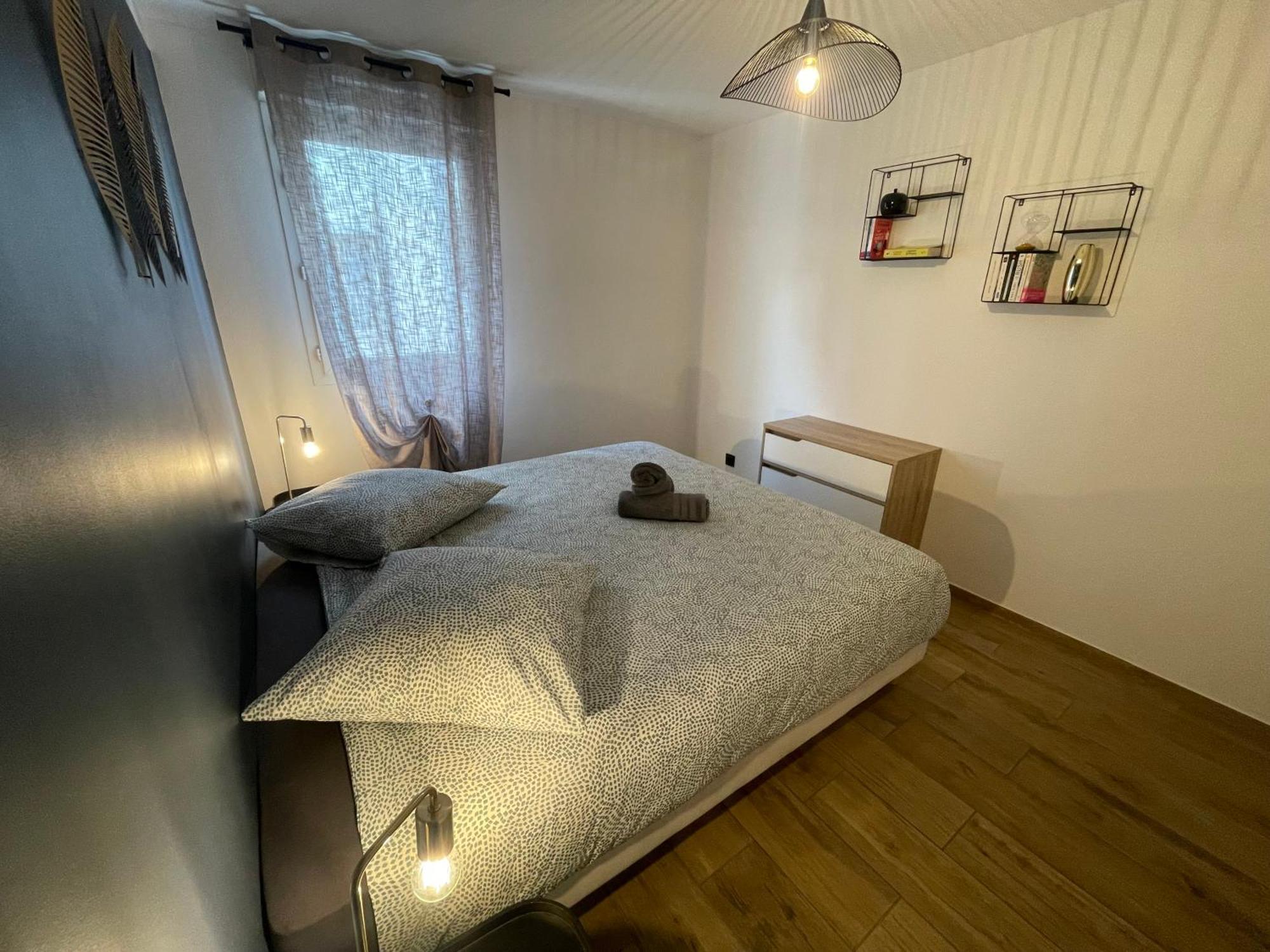 L'Amandier - Clim Et Parking - Apartment Сет Екстериор снимка