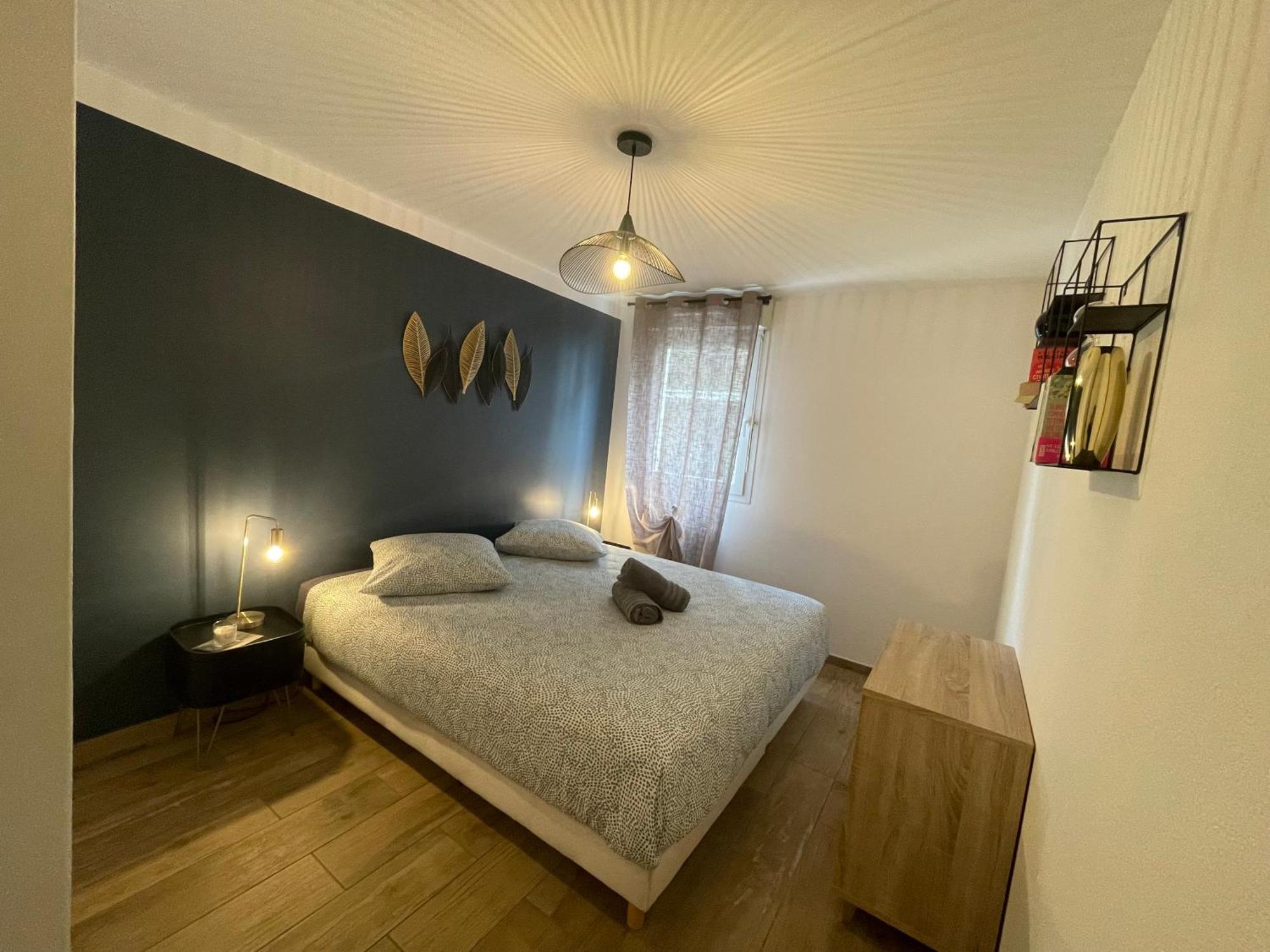 L'Amandier - Clim Et Parking - Apartment Сет Екстериор снимка